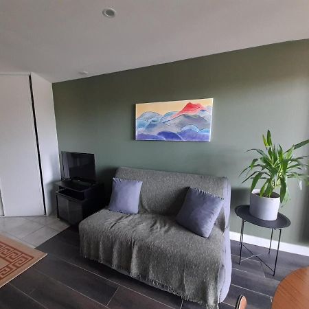 A 5 Mns Du Puy De Dome Avec Vue Imprenable Studio Rez De Jardin 24M2 Neuf A Laschamps Saint-Genès-Champanelle 外观 照片